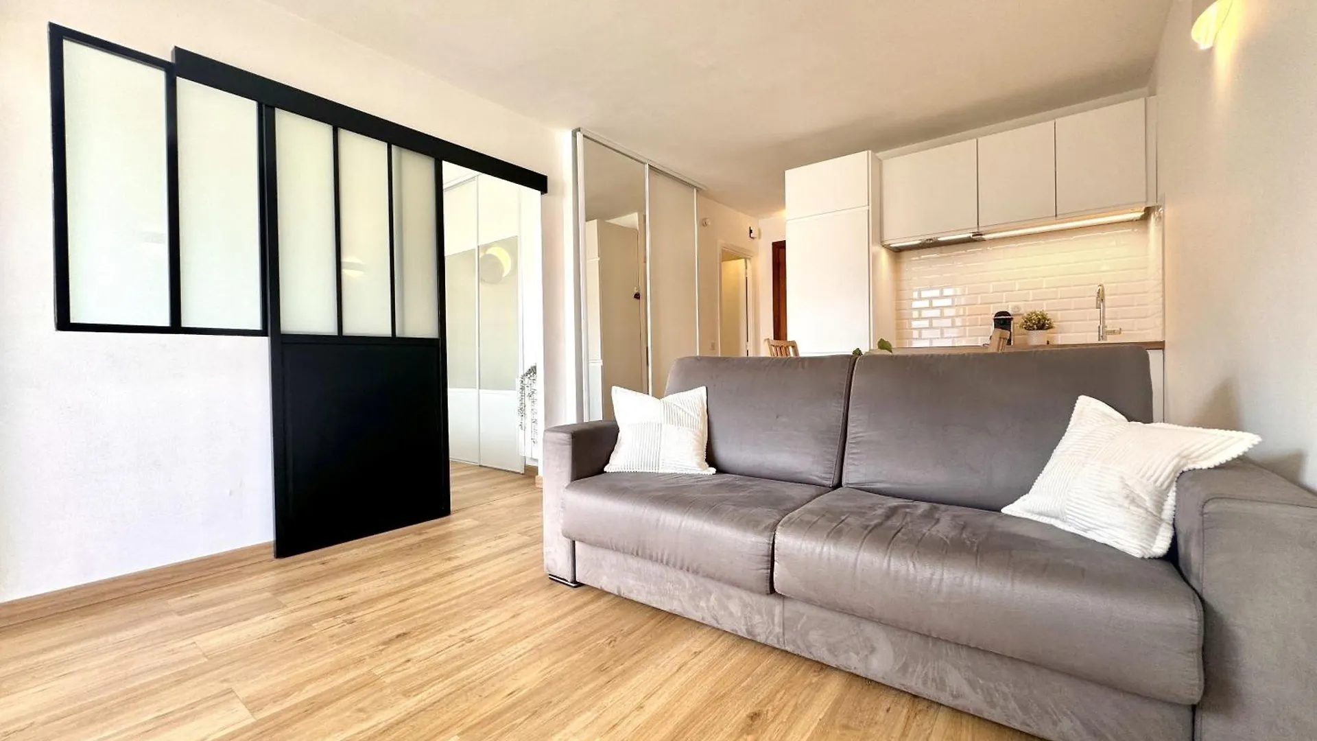 Charming 2-Rooms Apartment - Walk To Beach, Near Monaco & Menton Roquebrune-Cap-Martin
