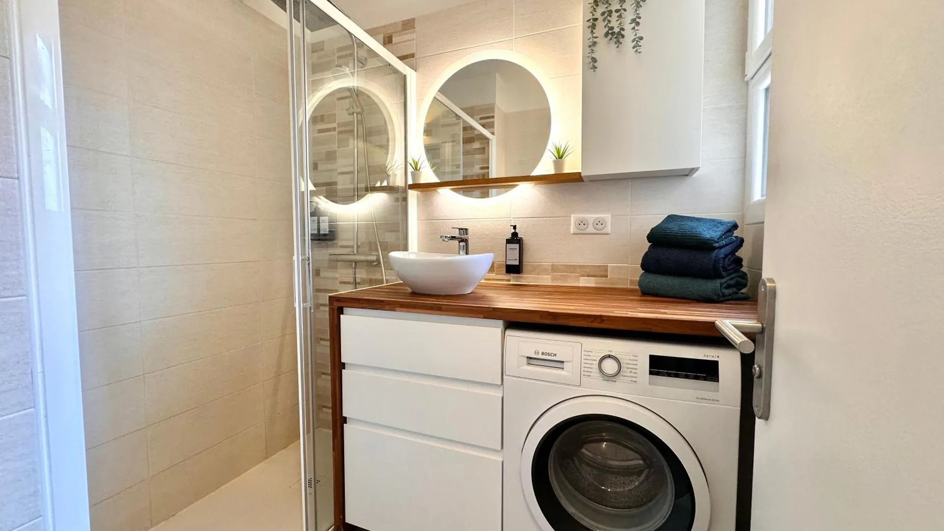 Charming 2-Rooms Apartment - Walk To Beach, Near Monaco & Menton Roquebrune-Cap-Martin France