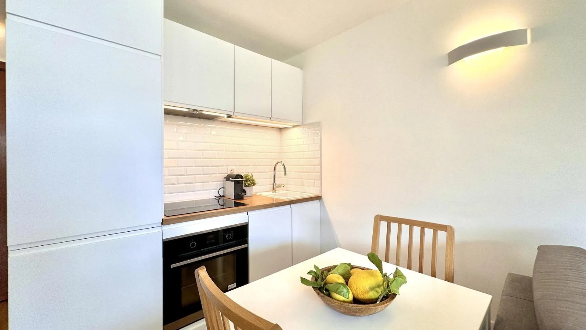 Charming 2-Rooms Apartment - Walk To Beach, Near Monaco & Menton Roquebrune-Cap-Martin